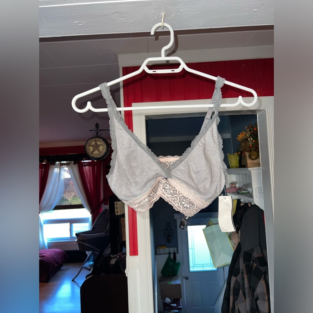 Design Lab • Grey/Pink Bralette NWT